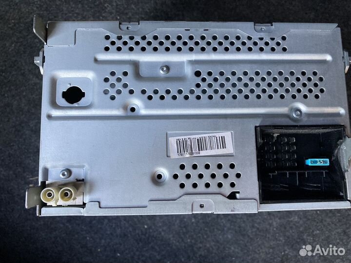 Авто магнитола delphi skoda штатная 1z0035161m