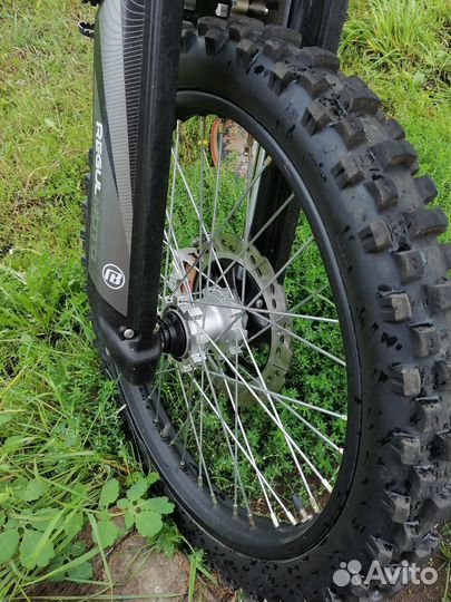 Мотоцикл Regulmoto 003pro