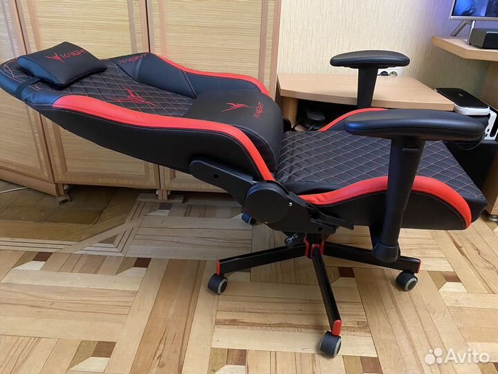 Игровое кресло Knight