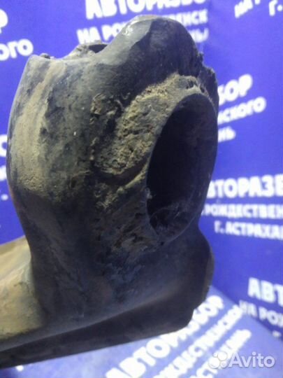 Передний левый рычаг Kia Sportage 1 кроссовер RF