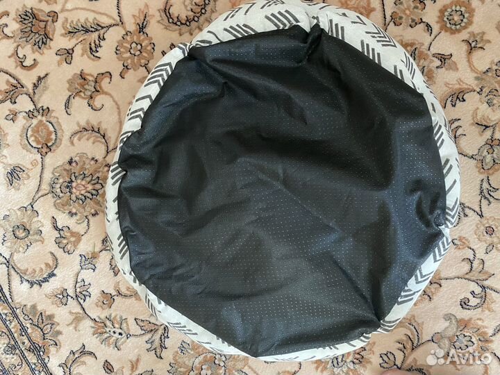 Лежанка для собак