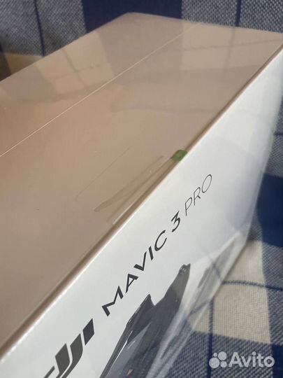 DJI Mavic 3 Pro Fly More Combo RC