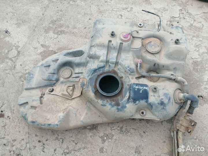 Бензобак, горловина Toyota Highlander 2 XU40