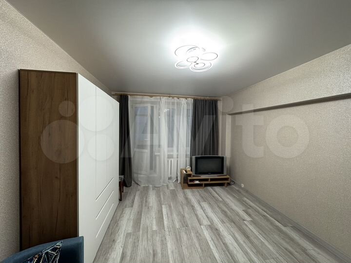 1-к. квартира, 40 м², 8/14 эт.