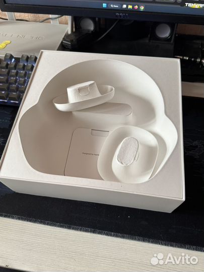 Коробка от airpods max