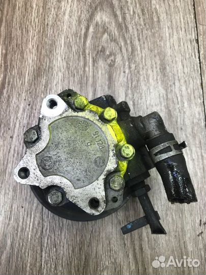 Насос гидроусилителя руля Saab 9-5 Z19DTH 2008