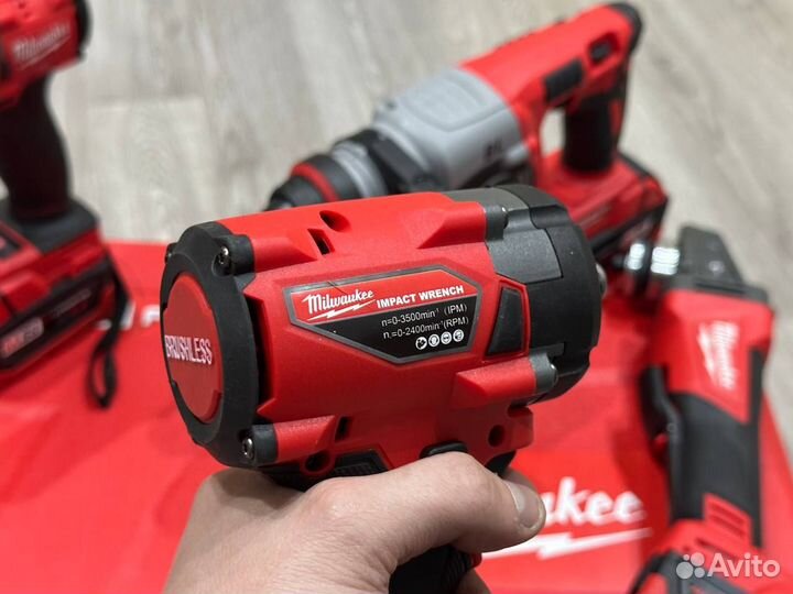 Набор инструментов Milwaukee 4в1 (Арт.30272)