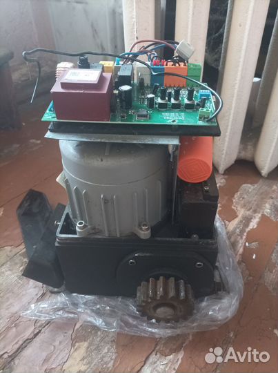 Электро двигатель для откатные ворот