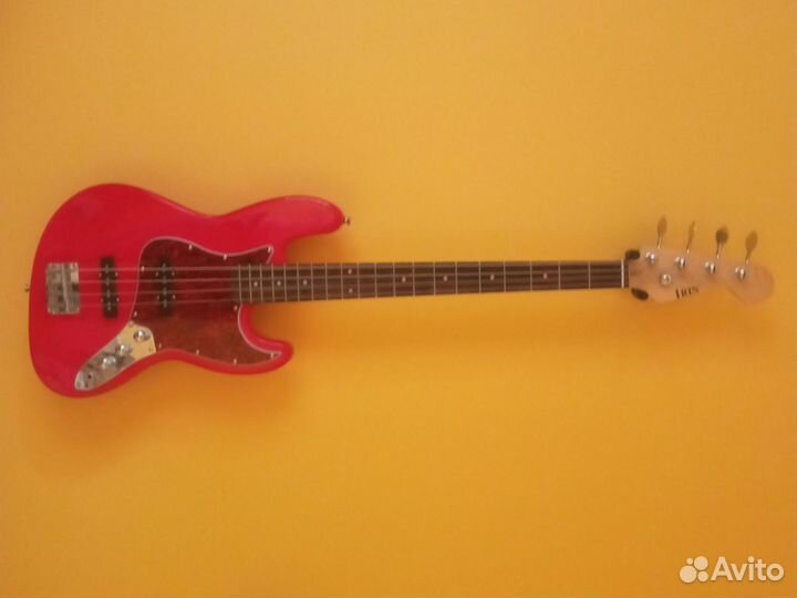 Бас гитара Irin