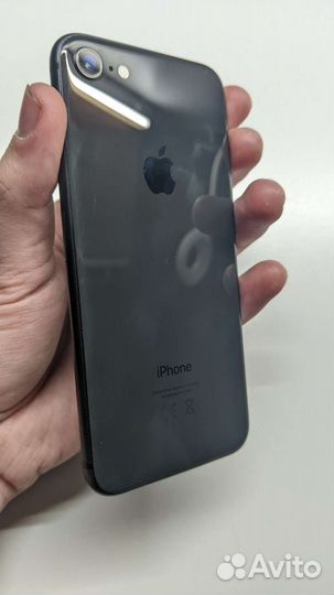 iPhone 8, 64 ГБ