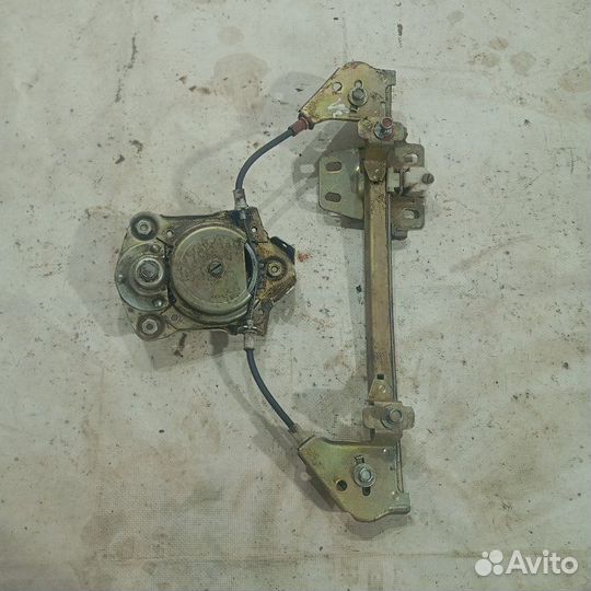 Стеклоподъемный механизм задний левый Москвич 2141