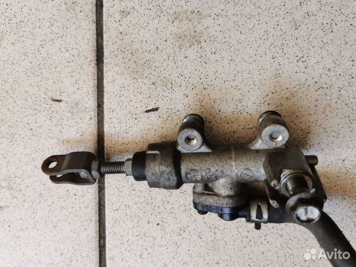 Тормозной цилиндр suzuki gsx 400 inazuma