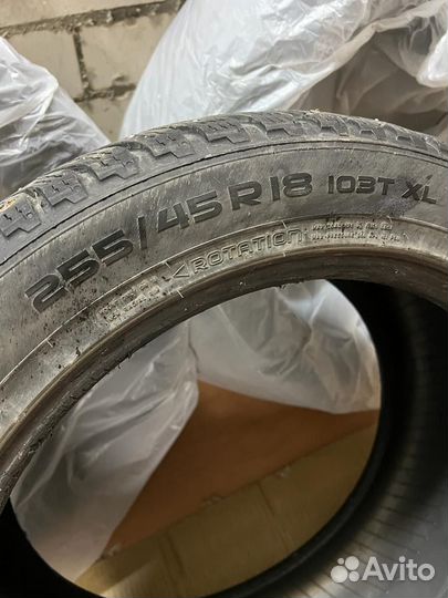 Nokian Tyres Hakkapeliitta 8 255/45 R18