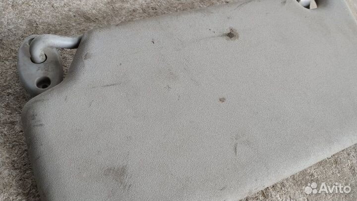 Козырек солнцезащитный правый Ford Fusion