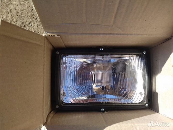 Фары на KAMAZ передние, основные ближний+дальний