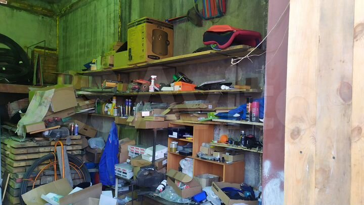 Гараж, > 30 м²