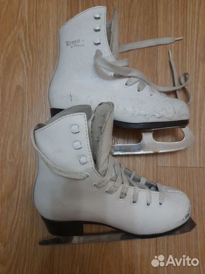 Коньки фигурные 32 размер