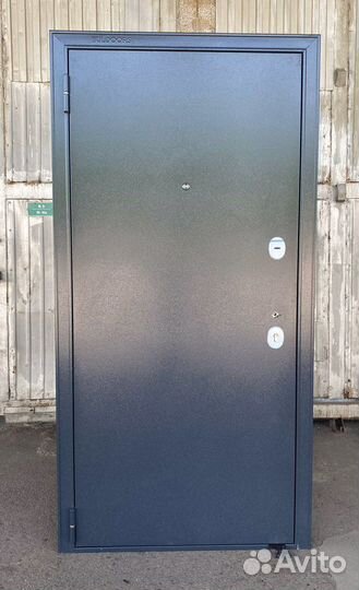 Дверь входная метал/метал