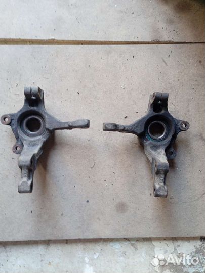 Поворотный кулак renault logan 1