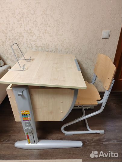 Растущая парта и стул деми