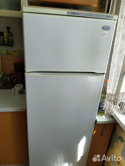 Холодильник атлант бу