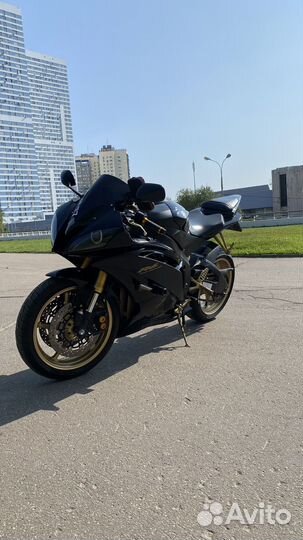 Yamaha R6