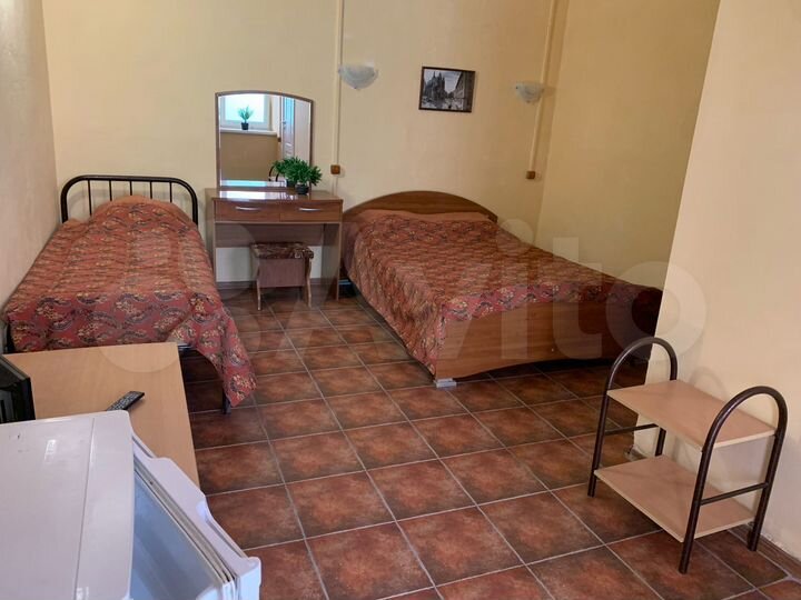 Комната 20 м² в > 9-к., 1/2 эт.