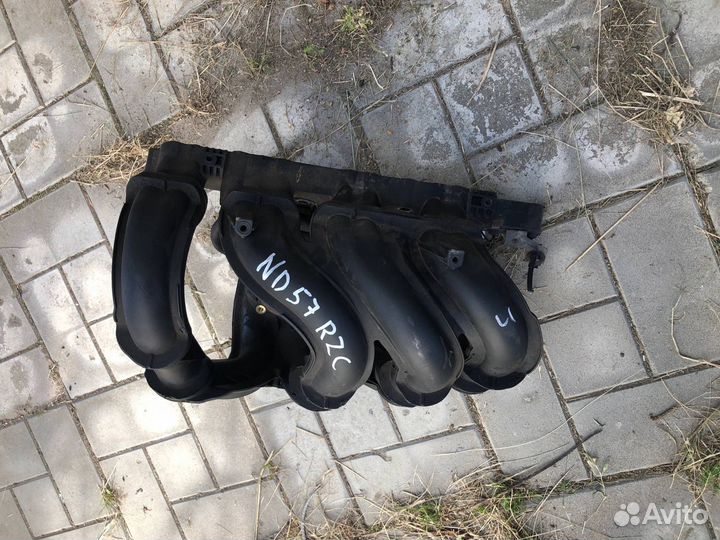 Коллектор впускной Ford Focus 2 1.6 2007