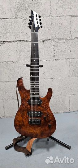 8 струнная электрогитара