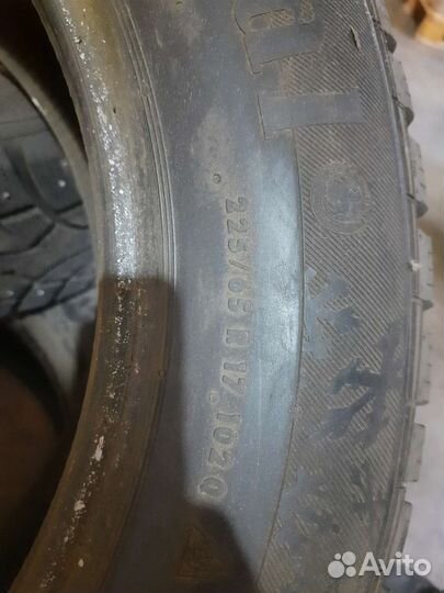 Continental Conti4x4IceContact 225/65 R17