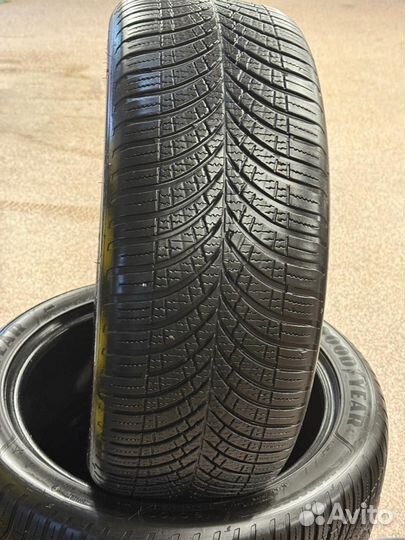 Goodyear Vector 4Seasons 245/45 R19 102