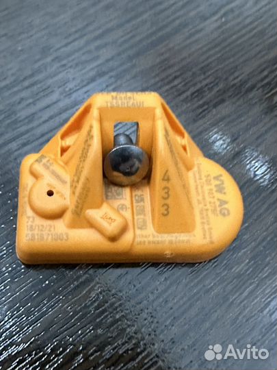 Датчик давления в шинах VAG 5Q0907275F