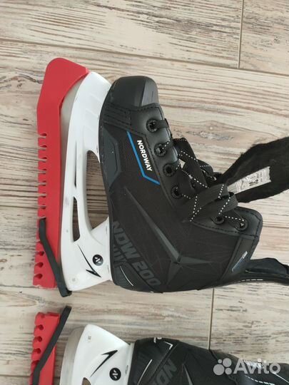 Коньки хоккейные