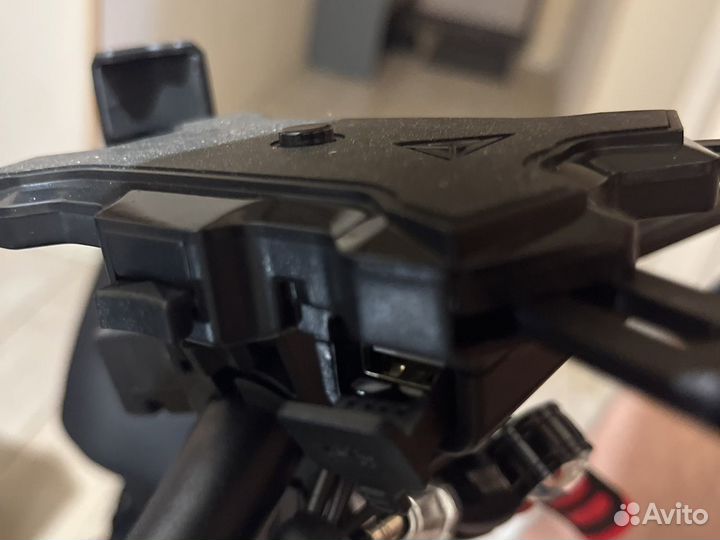 Держатель для телефона на руль с usb