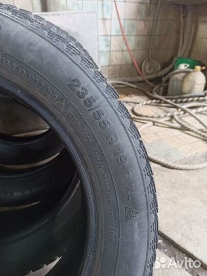 Continental ContiIceContact 4x4 235/55 R19