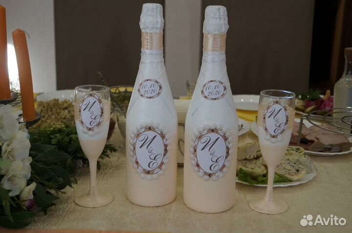 Бутылки на свадьбу и фотозоны