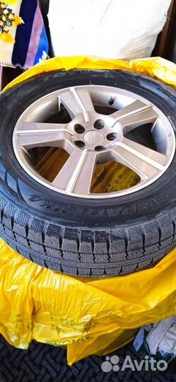 Toyo Tranpath MP4 215/65 R16