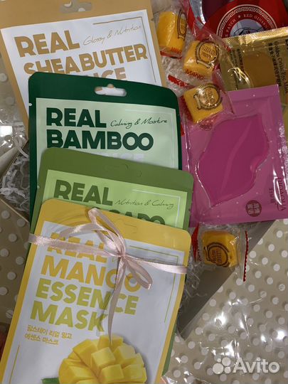 Подарочный набор для женщин на 8 марта