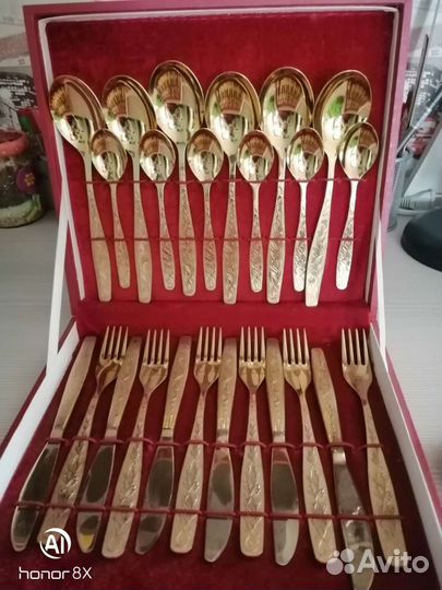 Набор столовых приборов новый