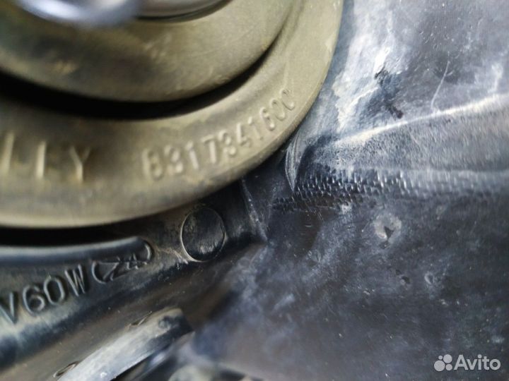 Фара правая Pajero Sport Паджеро Спорт 2