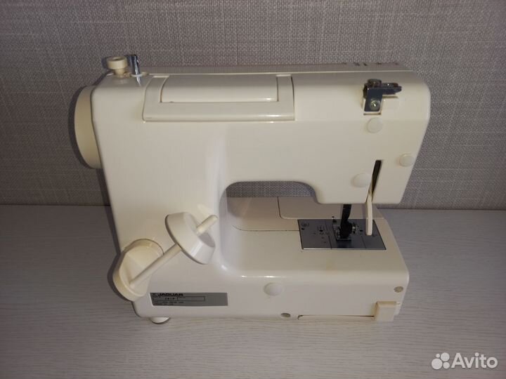 Швейная машина