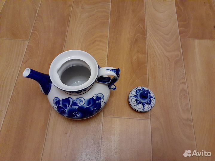 Заварной чайник. Настоящая Гжель. Авторский