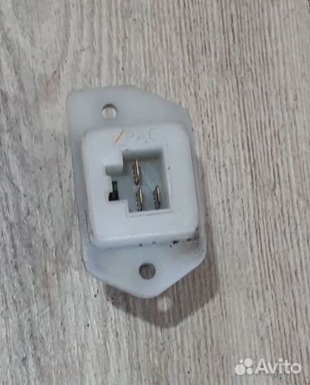 Резистор печки Реостат Nissan qashqai J10