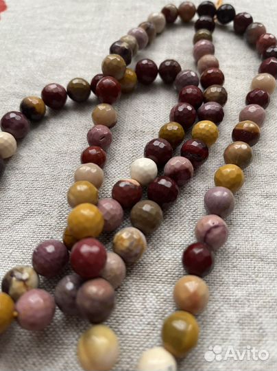 Яшма камень мукаит