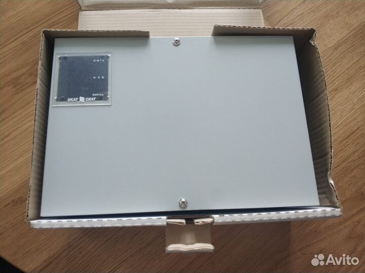 Источник бесперебойного питания скат 2400И7