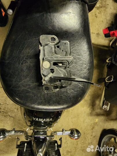 Замок капота Chrysler 300 / Dodge Charger