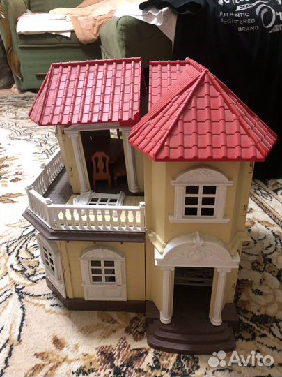 Домик кукольный