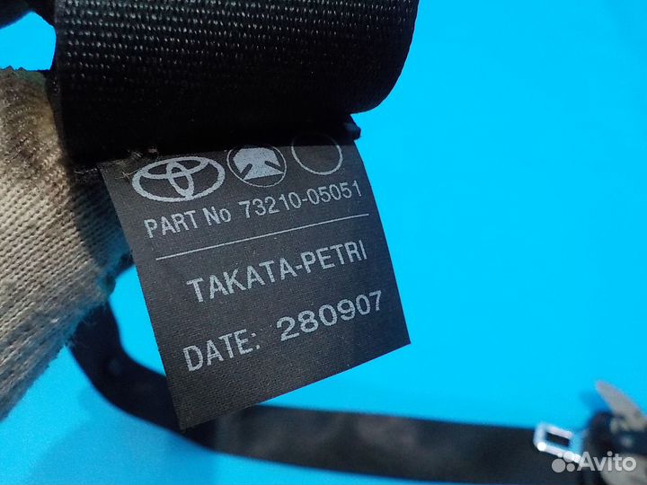 Ремень безопасности передний правый toyota Avensis