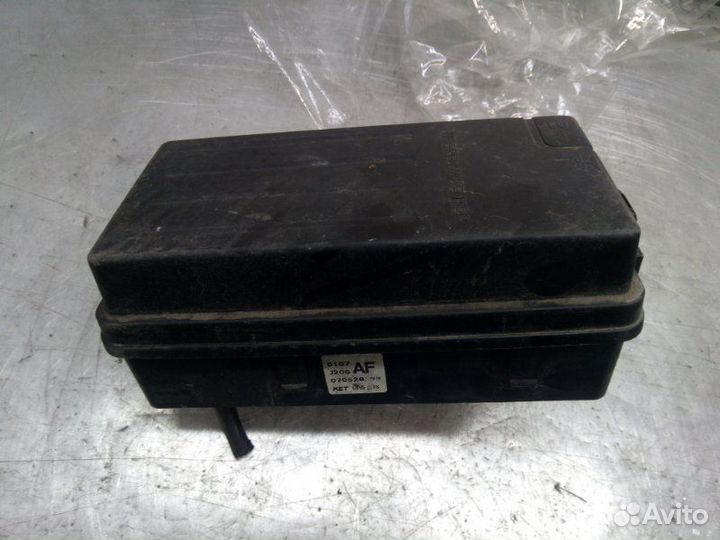 Блок предохранителей Chevrolet Lacetti хетчбэк