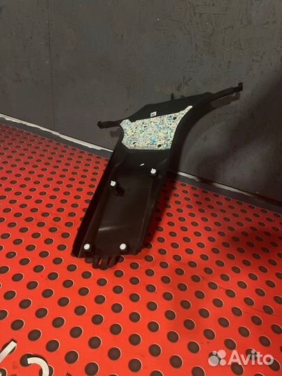 Пластик салона левый Bmw 5 G30 2017